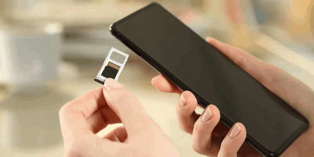 Handling a micro SD card for a smartphone